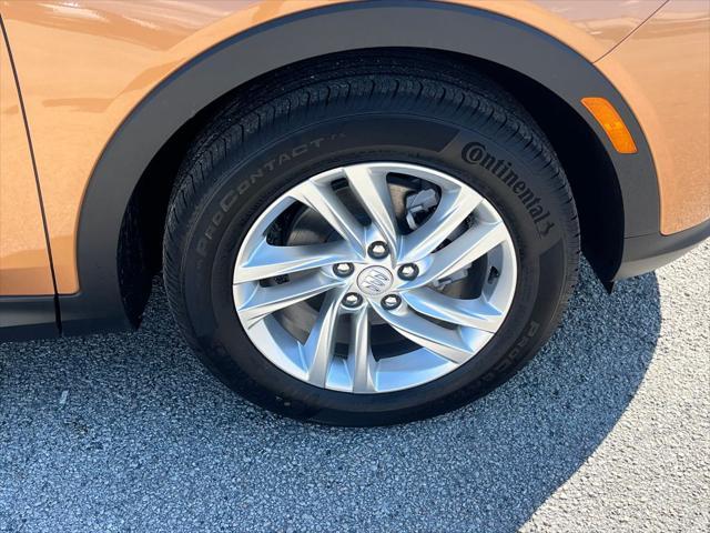 new 2025 Buick Envista car, priced at $27,305