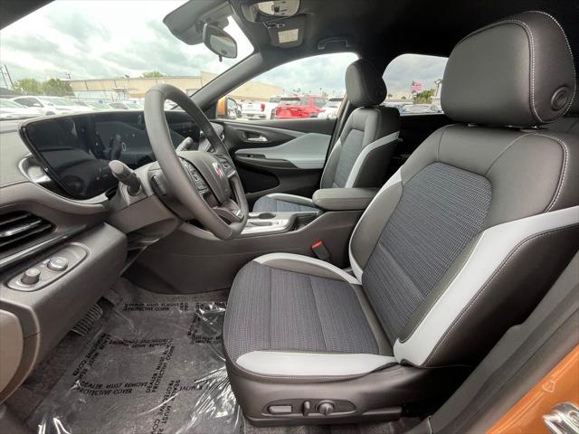 new 2025 Buick Envista car, priced at $26,776