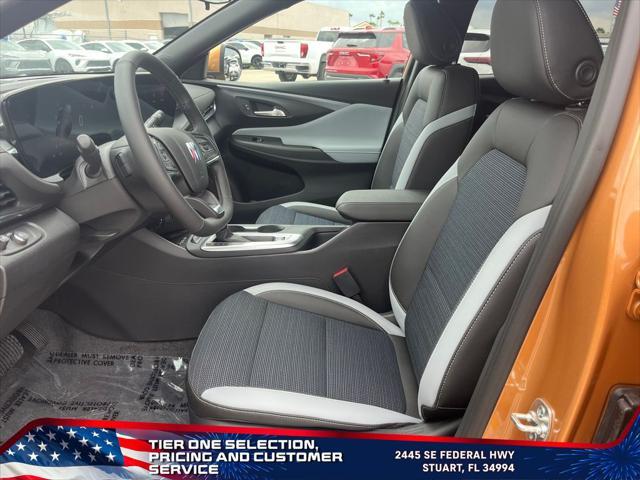 new 2025 Buick Envista car, priced at $26,026