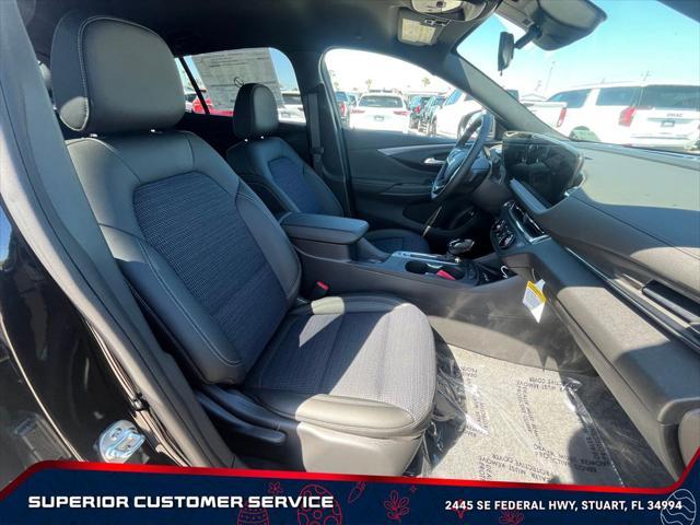 new 2025 Buick Envista car, priced at $26,346