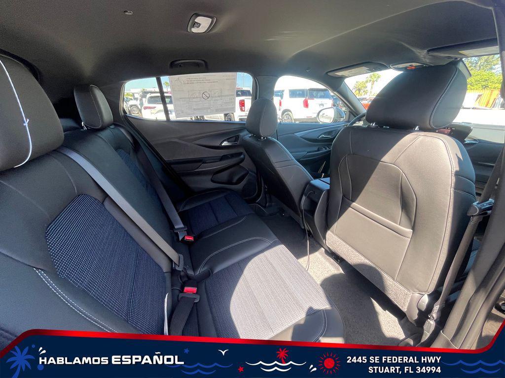 new 2025 Buick Envista car, priced at $22,050