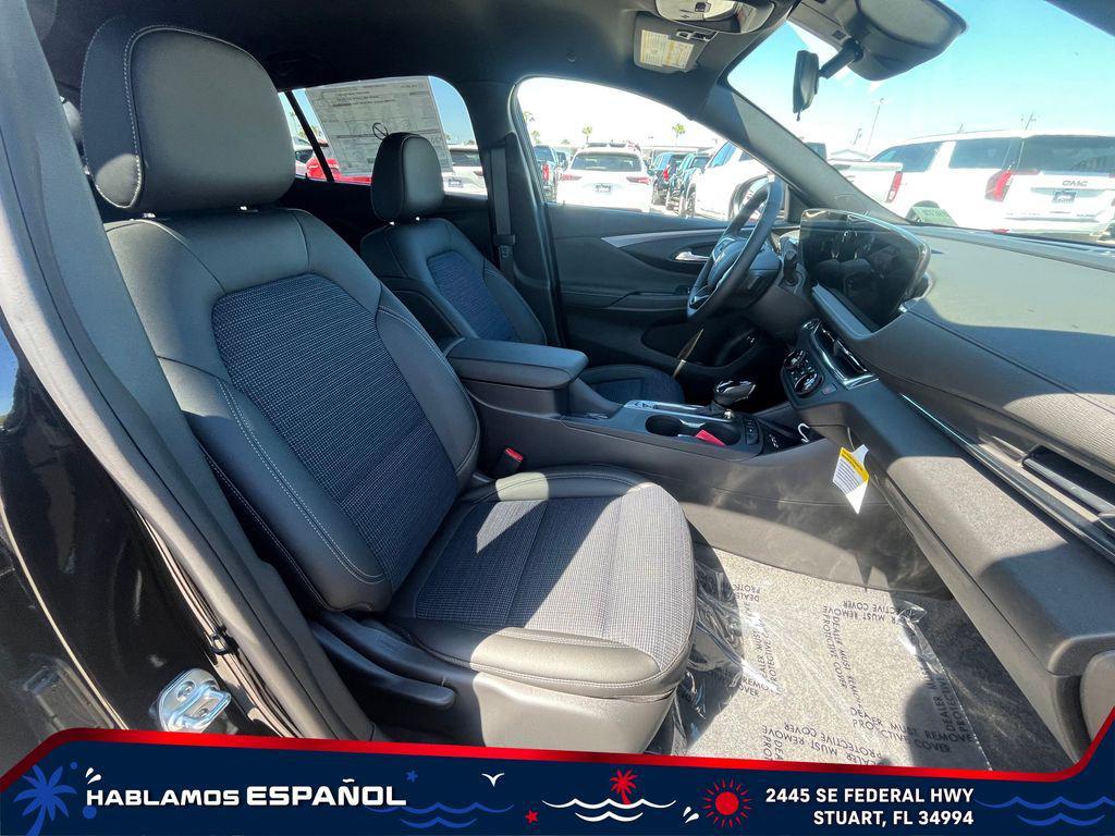 new 2025 Buick Envista car, priced at $22,050
