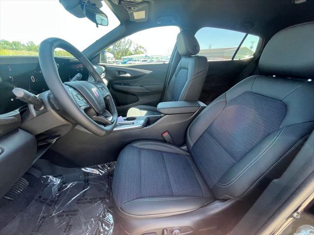 new 2025 Buick Envista car, priced at $26,346