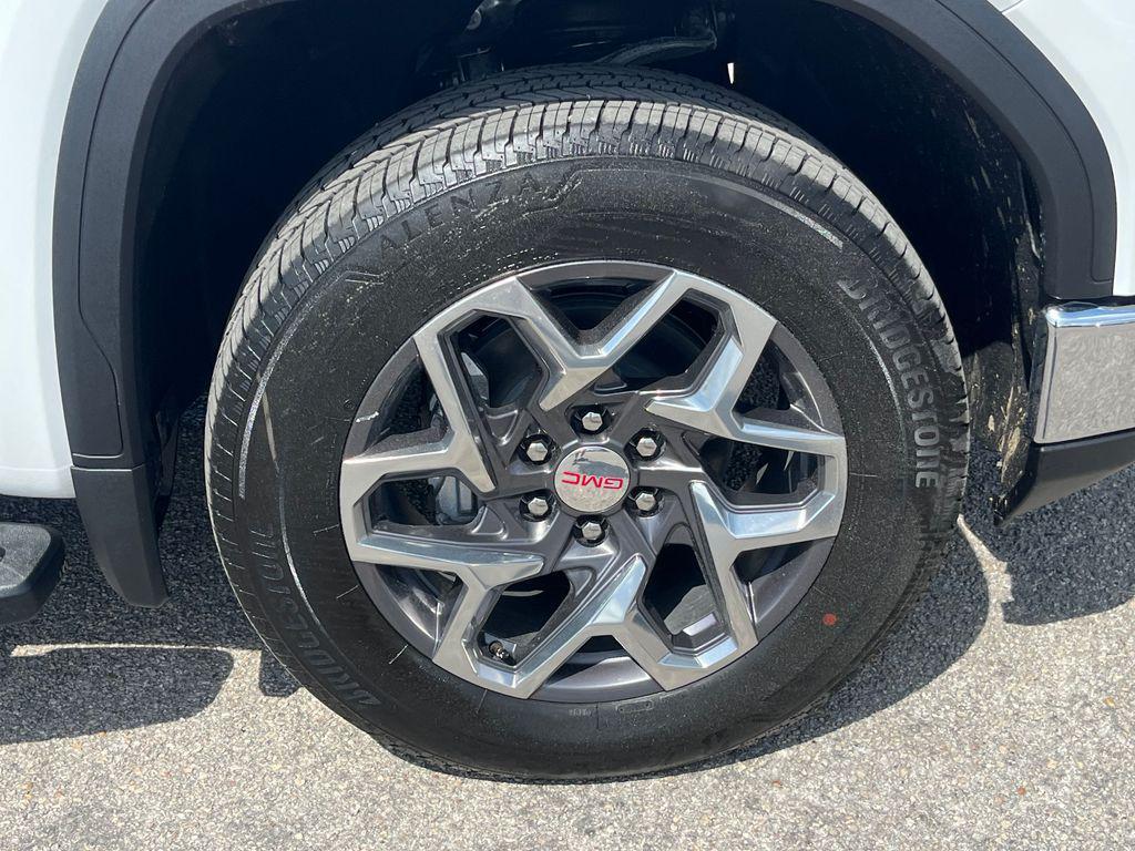 new 2025 GMC Sierra 1500 car, priced at $53,807