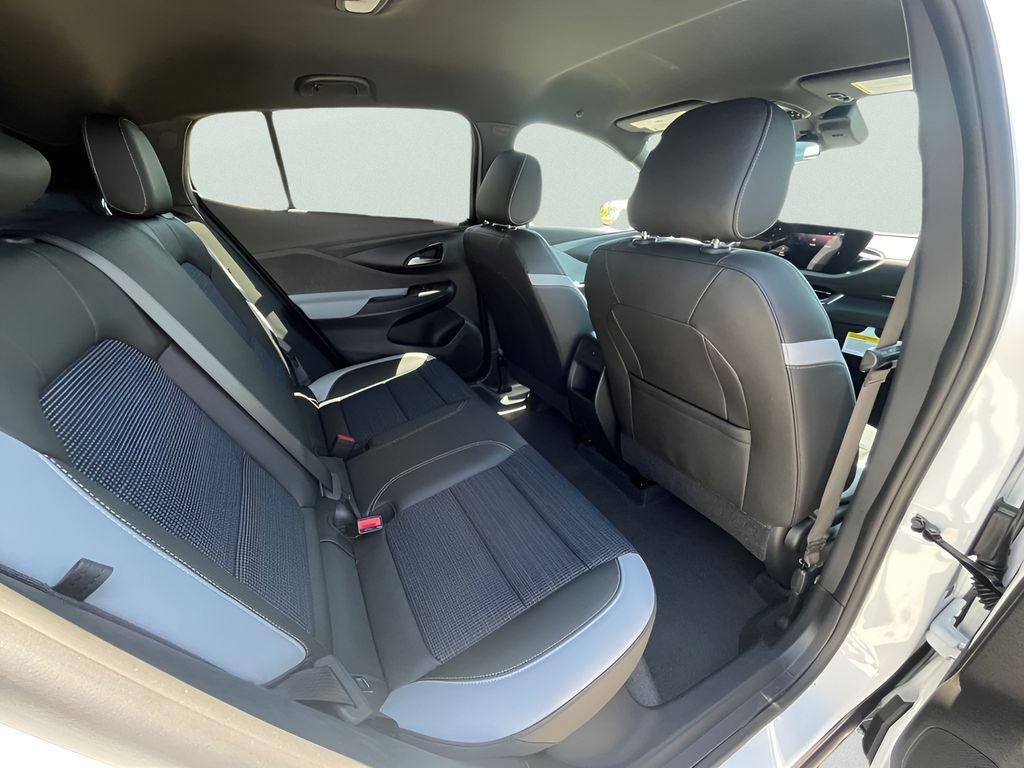 new 2025 Buick Envista car, priced at $23,380