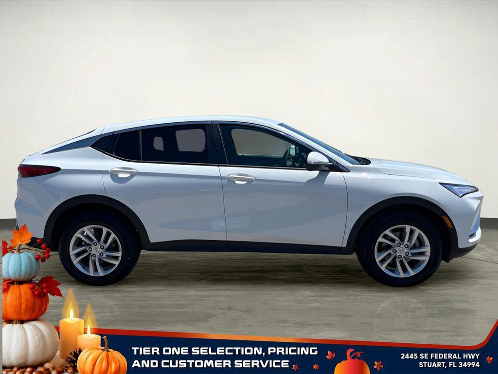 new 2025 Buick Envista car, priced at $21,430