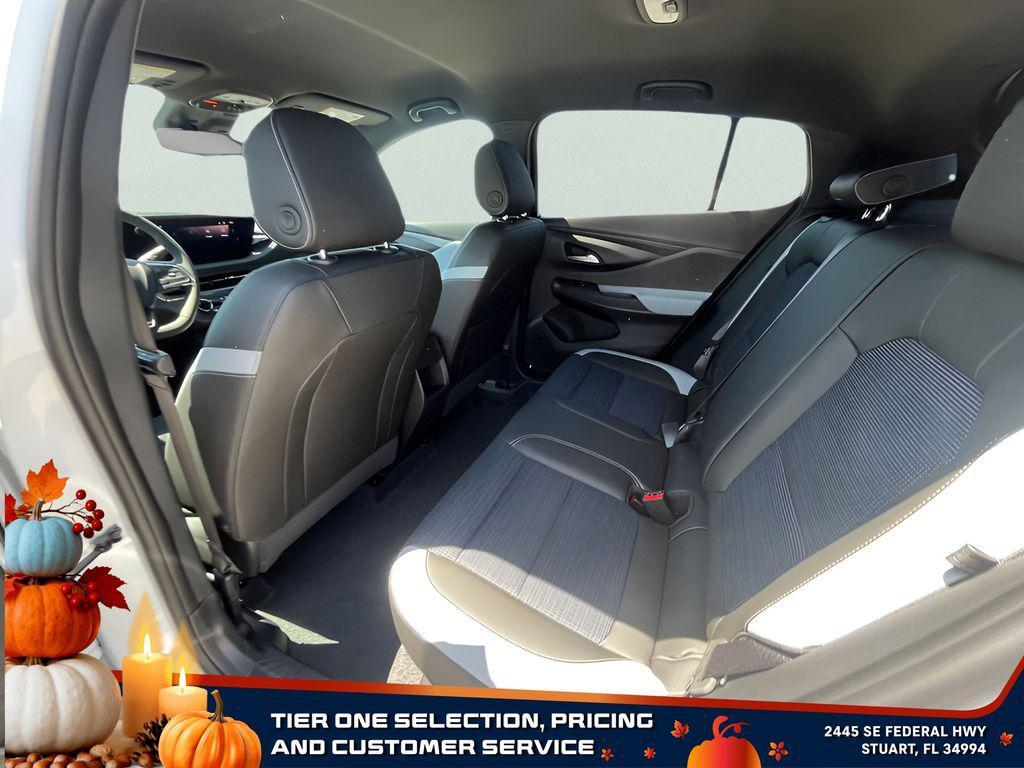 new 2025 Buick Envista car, priced at $21,430