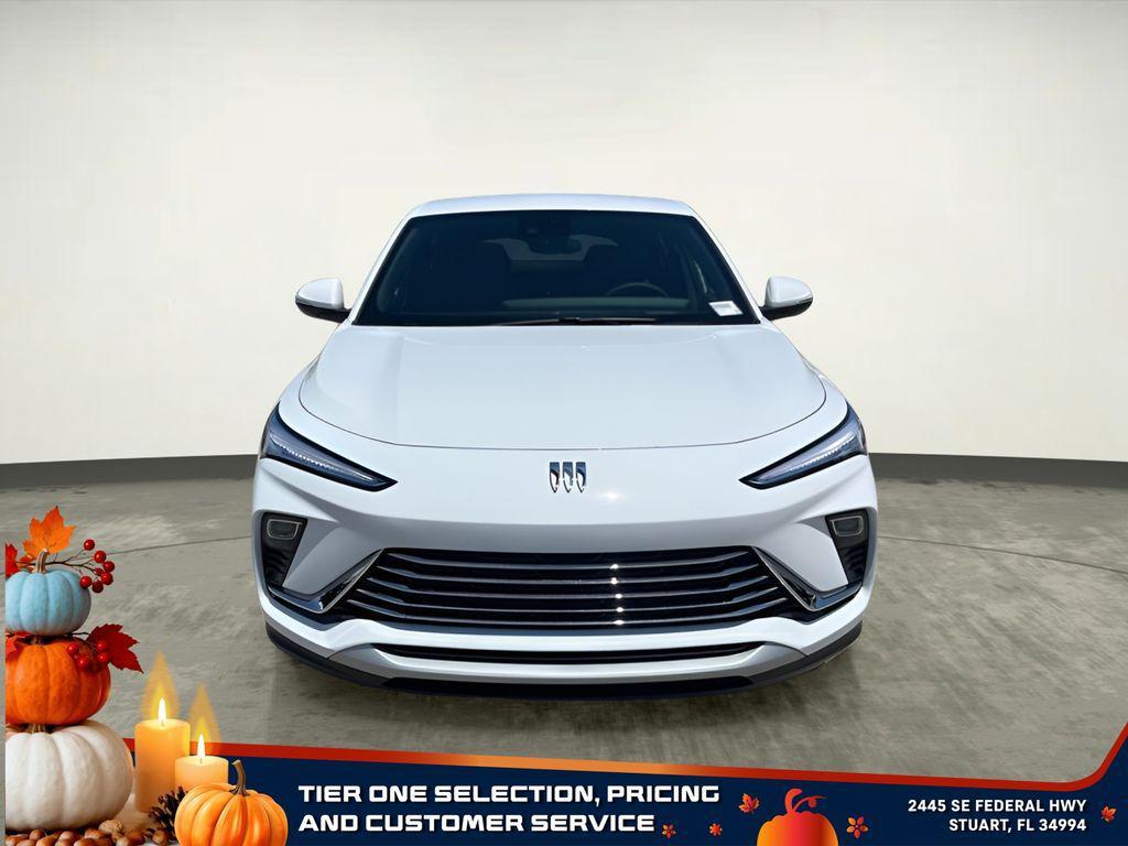 new 2025 Buick Envista car, priced at $21,430