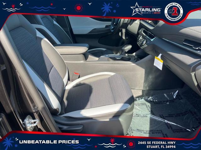 new 2025 Buick Envista car, priced at $26,592