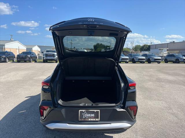 new 2025 Buick Envista car, priced at $27,342