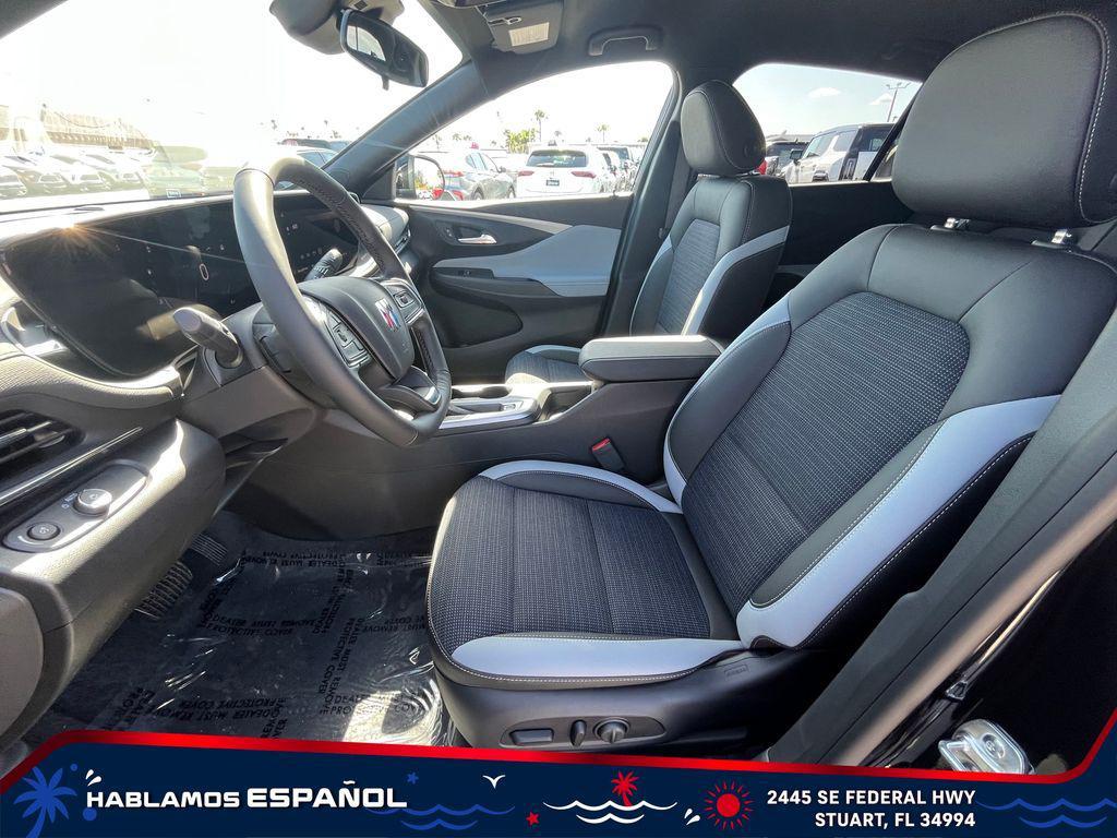 new 2025 Buick Envista car, priced at $24,065