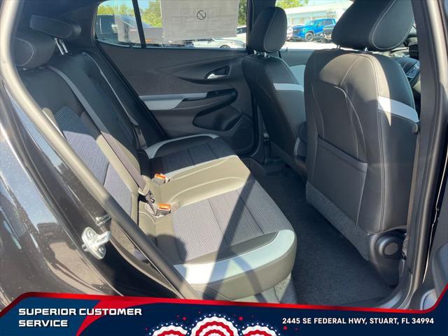 new 2025 Buick Envista car, priced at $26,592