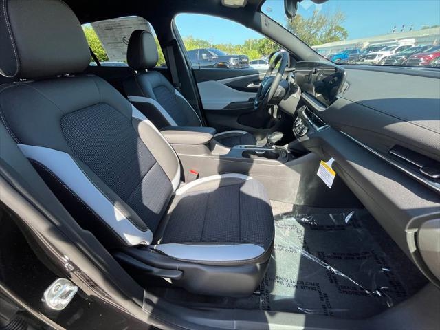 new 2025 Buick Envista car, priced at $27,342