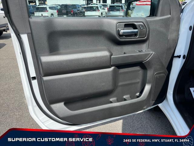 new 2025 GMC Sierra 1500 car, priced at $31,999