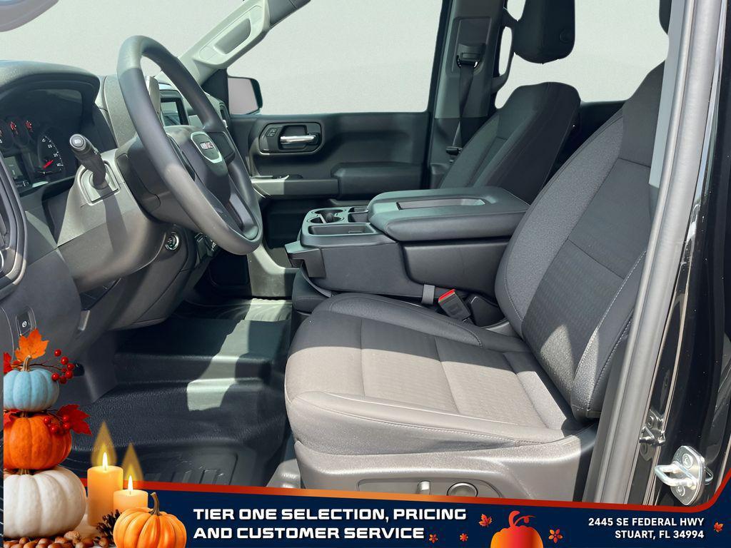 new 2025 GMC Sierra 1500 car, priced at $40,266