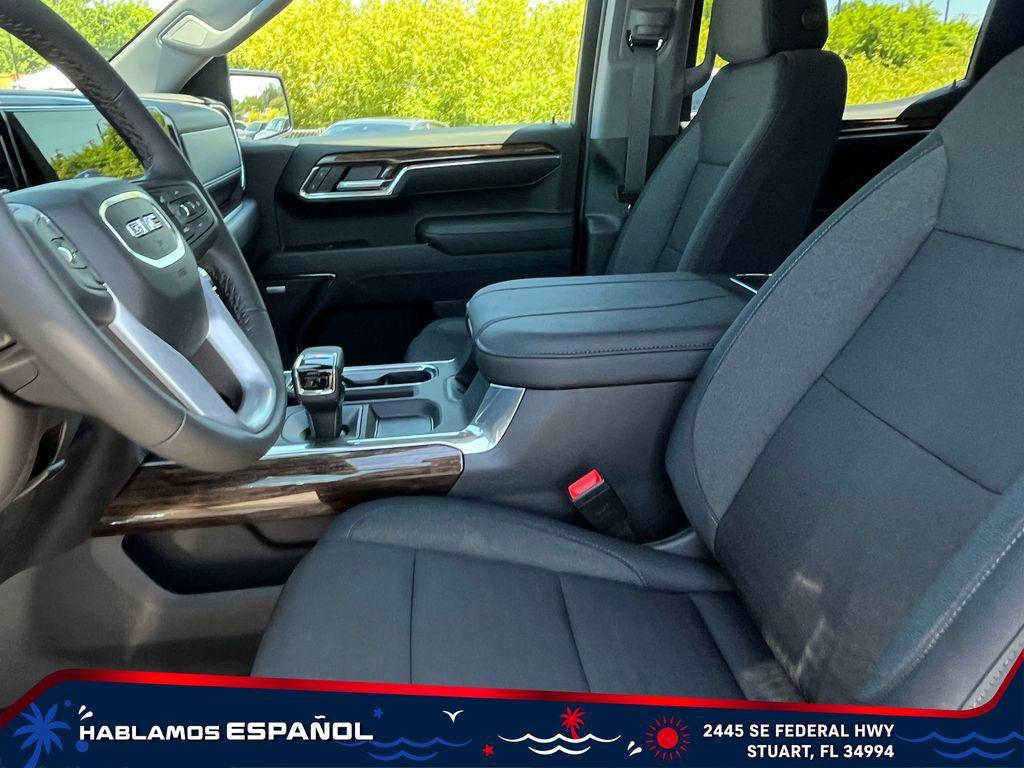 new 2025 GMC Sierra 1500 car, priced at $48,119