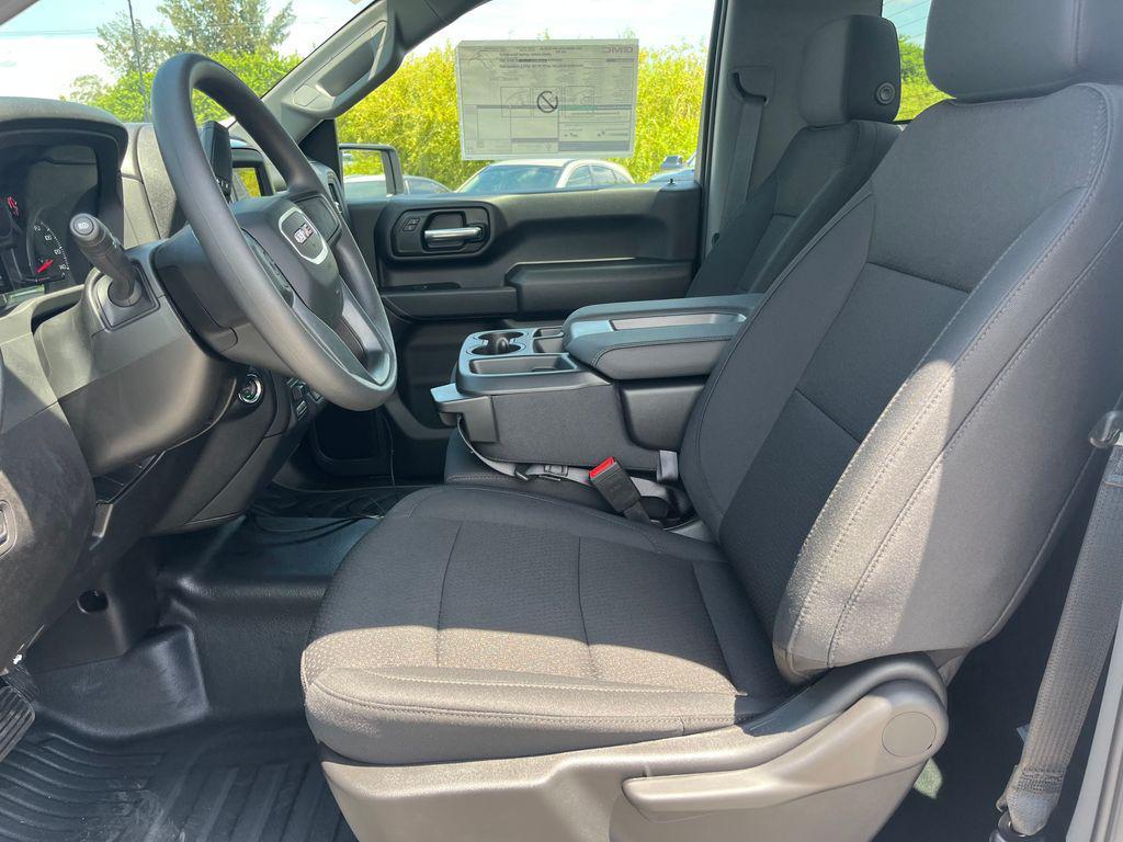 new 2025 GMC Sierra 2500 car, priced at $50,660
