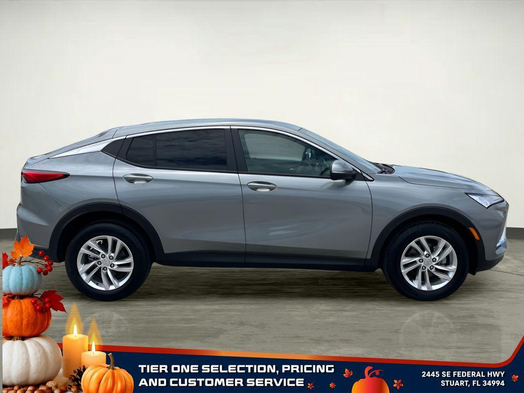 new 2025 Buick Envista car, priced at $24,625
