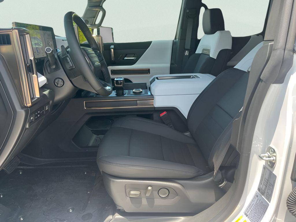 new 2025 GMC HUMMER EV Pickup car, priced at $93,690