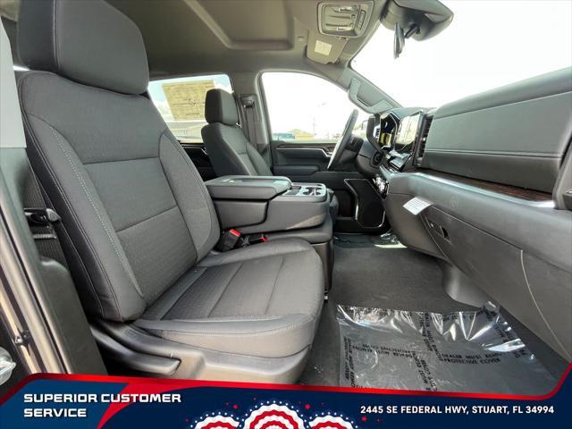 new 2025 GMC Sierra 1500 car, priced at $42,754