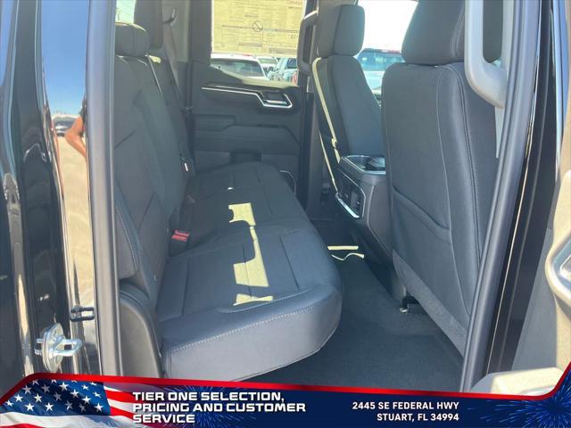 new 2025 GMC Sierra 1500 car, priced at $42,821