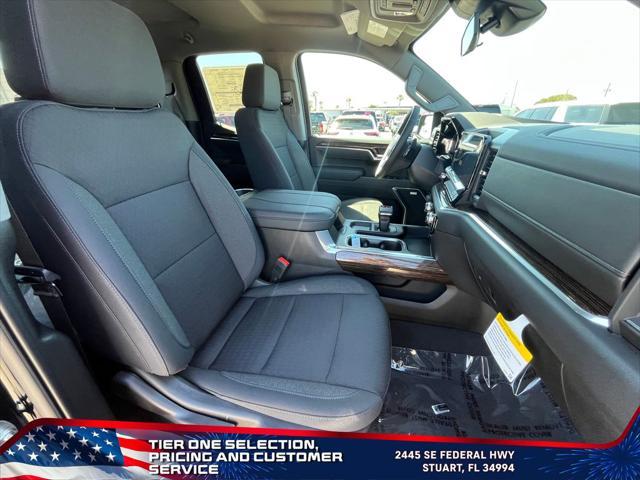 new 2025 GMC Sierra 1500 car, priced at $42,821