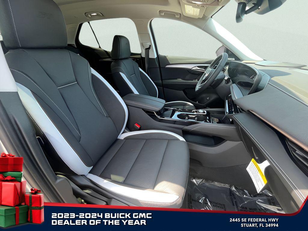 new 2025 Buick Envision car, priced at $37,005