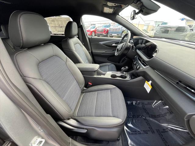 new 2025 Buick Envista car, priced at $26,498