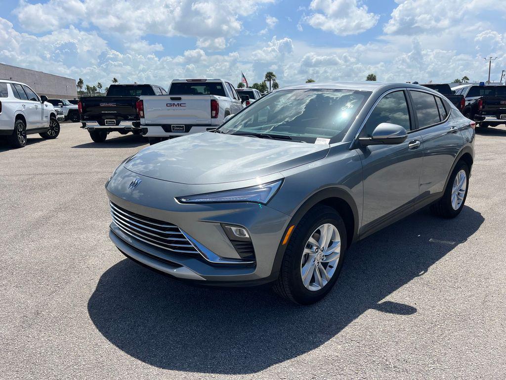 new 2025 Buick Envista car, priced at $24,625