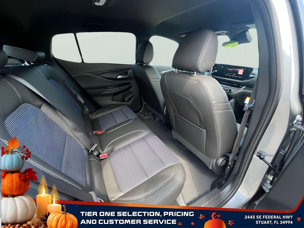 new 2025 Buick Envista car, priced at $24,625