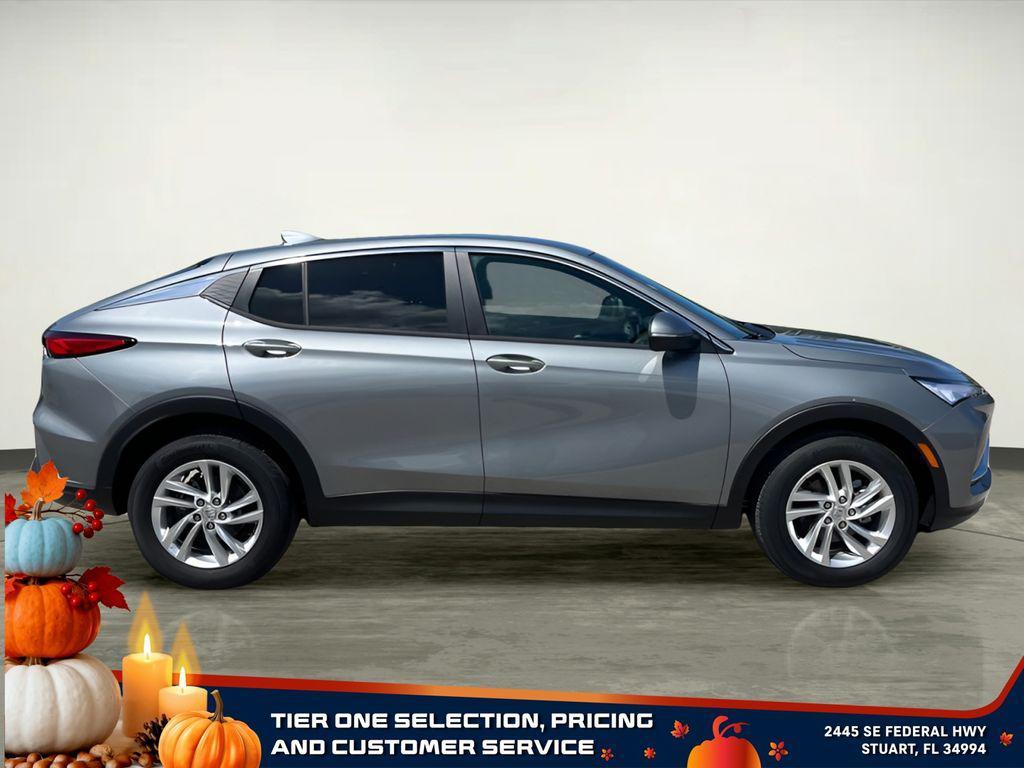 new 2025 Buick Envista car, priced at $24,625