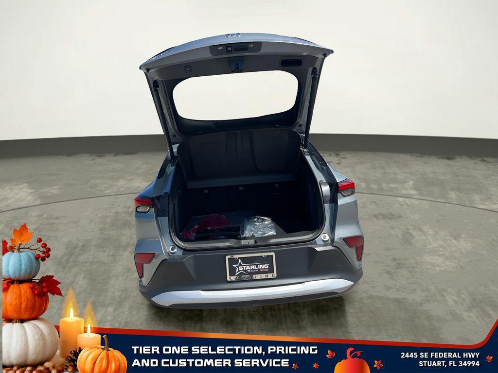 new 2025 Buick Envista car, priced at $24,625