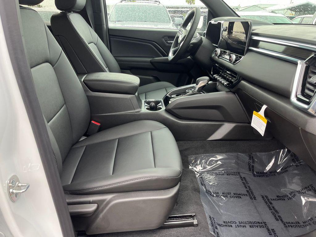 new 2025 GMC Canyon car, priced at $41,875