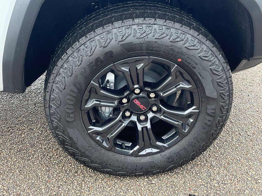 new 2025 GMC Canyon car, priced at $41,875