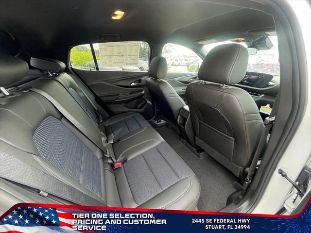 new 2025 Buick Envista car, priced at $25,638