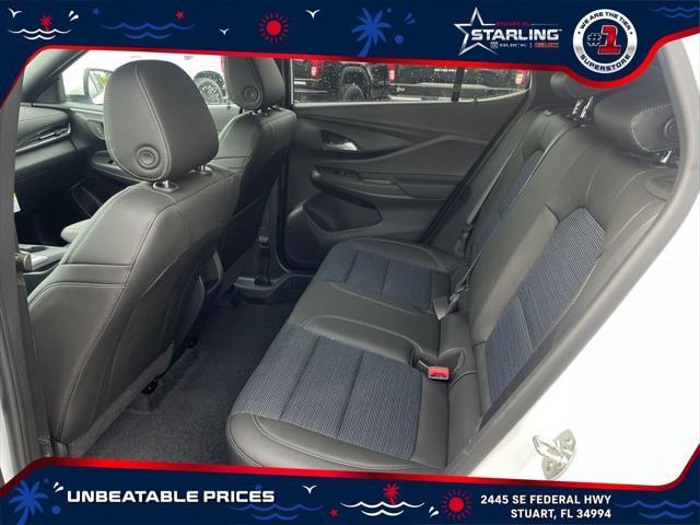 new 2025 Buick Envista car, priced at $25,638