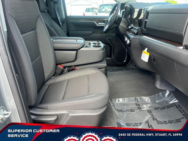 new 2025 GMC Sierra 1500 car, priced at $42,379