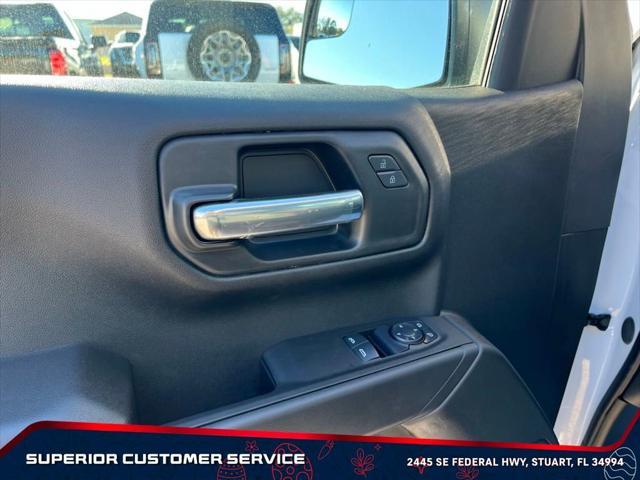 new 2025 GMC Sierra 1500 car, priced at $31,999