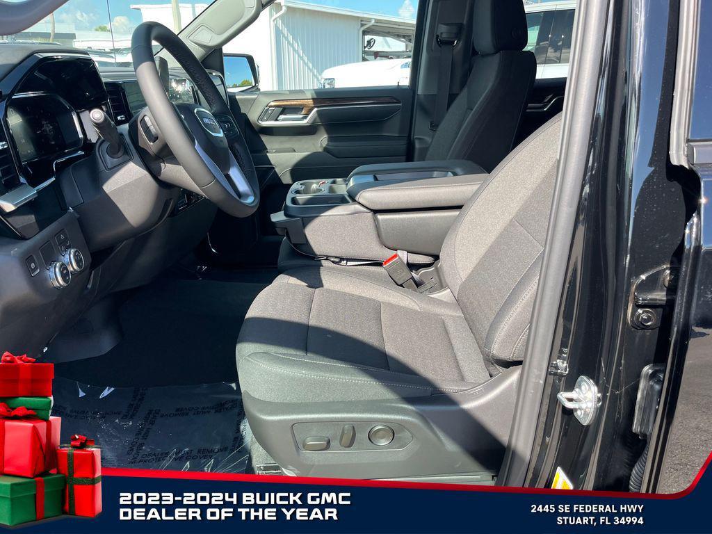 new 2026 GMC Sierra 1500 car, priced at $42,940