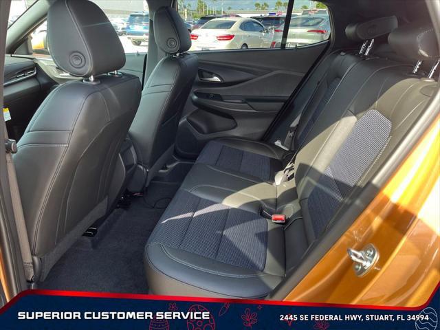 new 2025 Buick Envista car, priced at $27,305