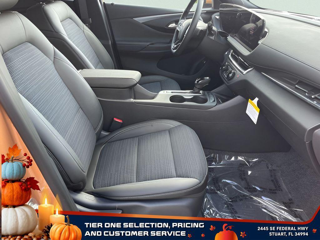 new 2025 Buick Envista car, priced at $22,325