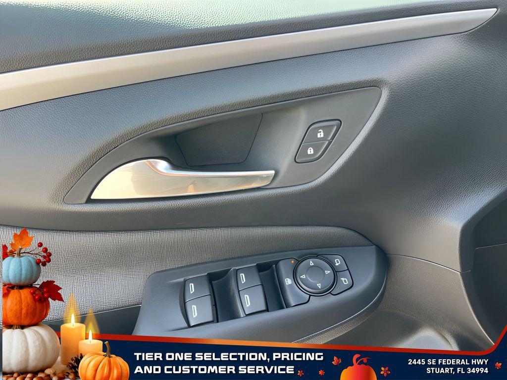 new 2025 Buick Envista car, priced at $22,325