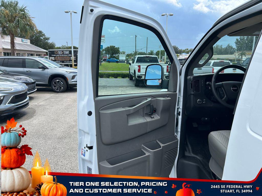 new 2025 GMC Savana 2500 car, priced at $45,315