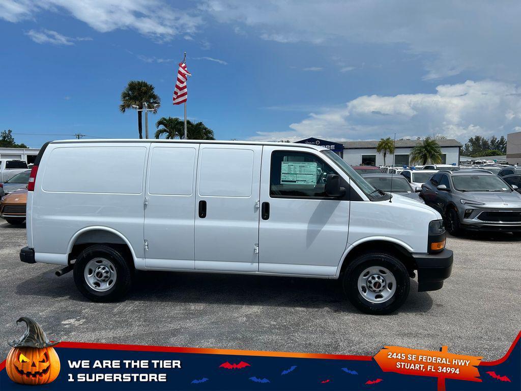 new 2025 GMC Savana 2500 car, priced at $45,315