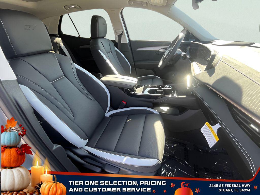 new 2025 Buick Envision car, priced at $39,005