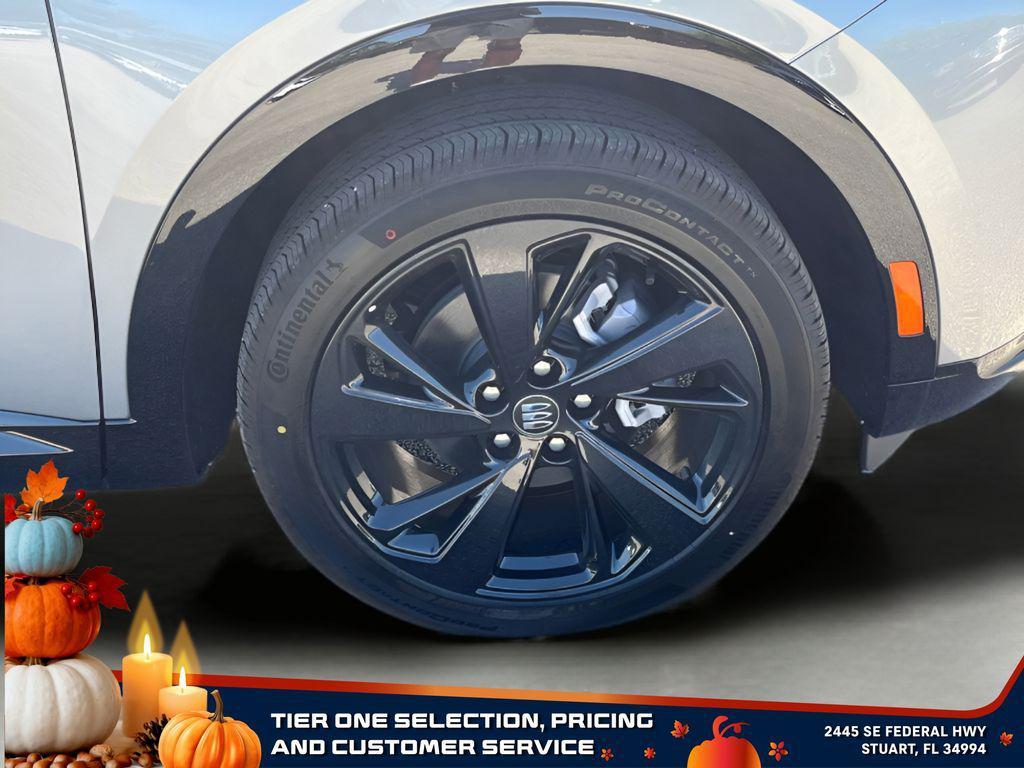 new 2025 Buick Envision car, priced at $39,005