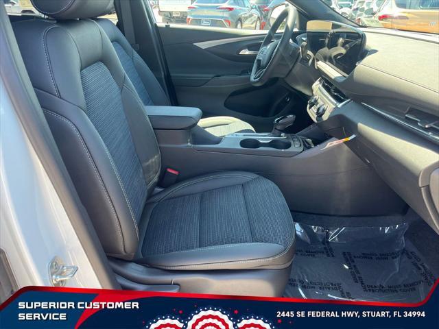 new 2025 Buick Envista car, priced at $26,616