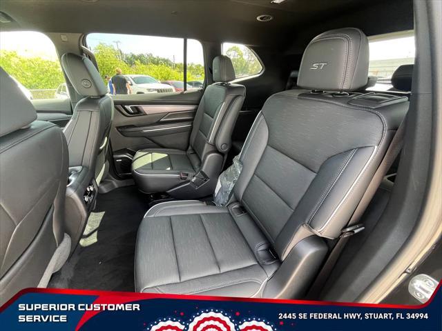 new 2025 Buick Enclave car, priced at $50,070