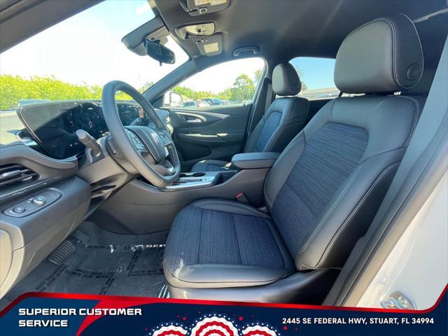 new 2025 Buick Envista car, priced at $26,098