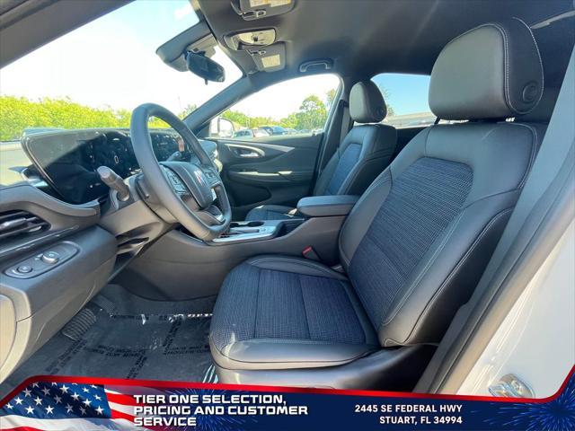 new 2025 Buick Envista car, priced at $26,098